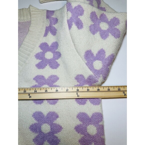 Petal + Pup Remi V-neck Lilac Oversized Flower Floral Retro 70's Sweater S/M - Picture 9 of 10